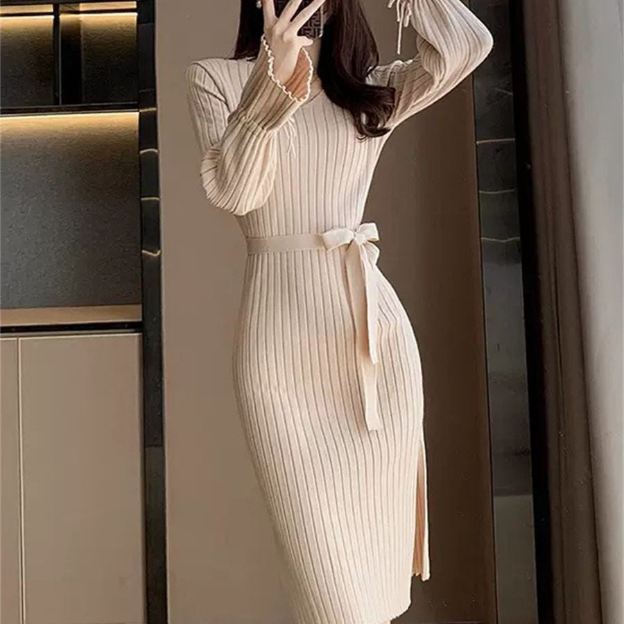 Elegant Bell Sleeve Knitted Dress